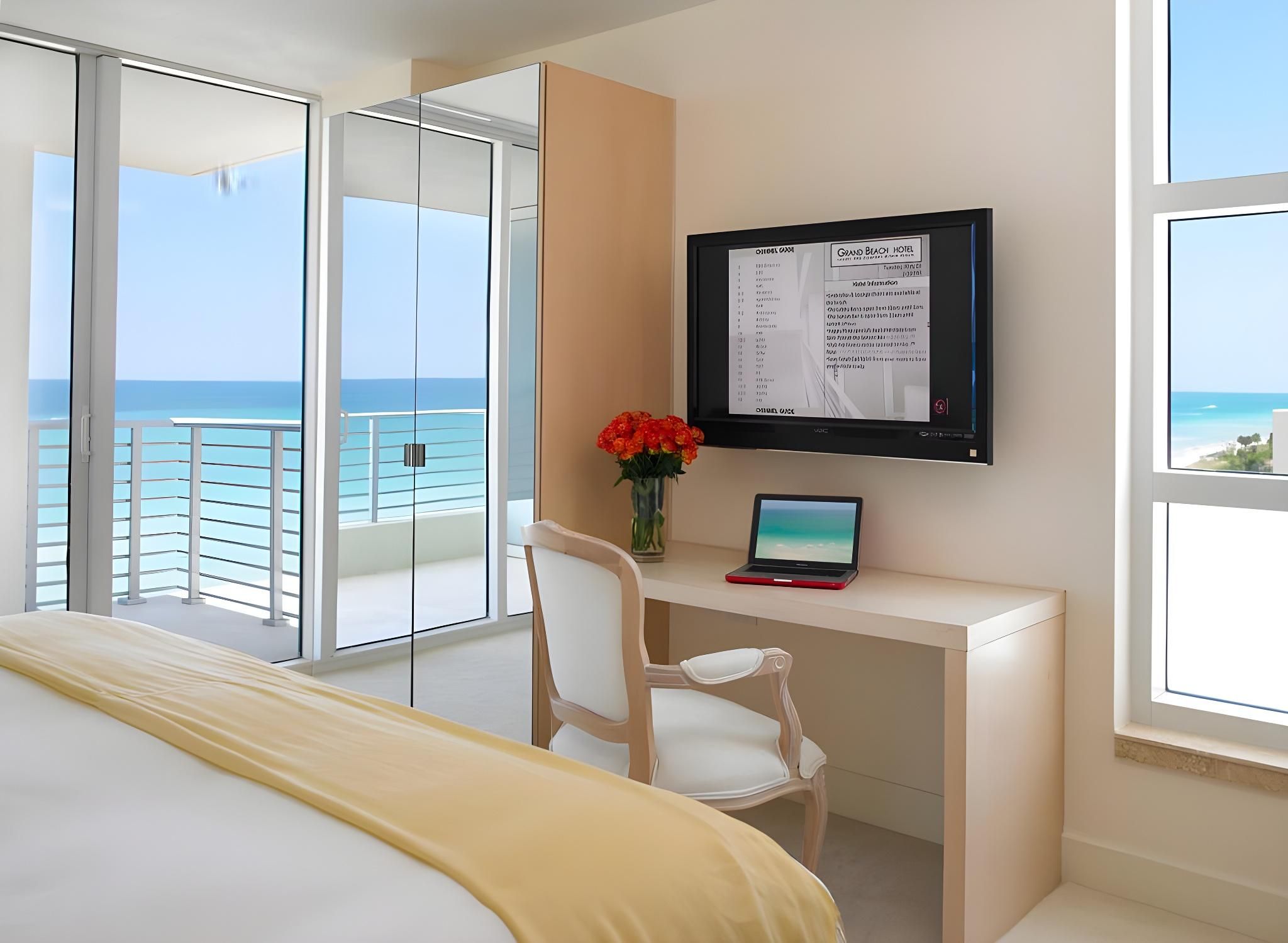 undefined Grand Beach Hotel 10