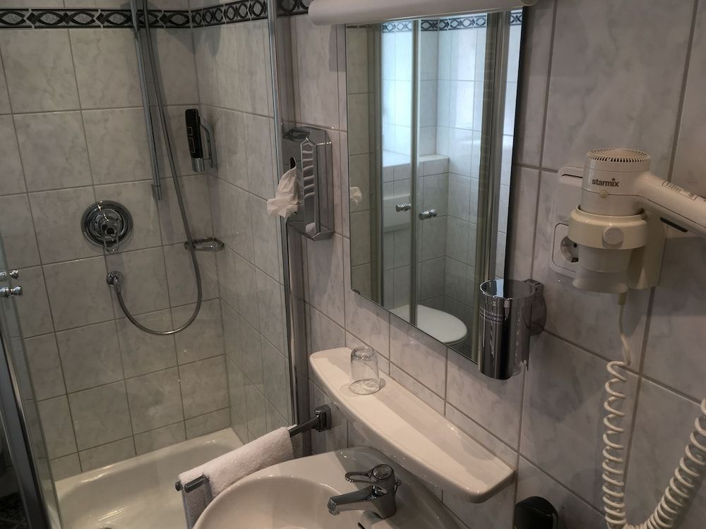 Hotel West an der Bockenheimer Warte Standard Double or Twin Room 13