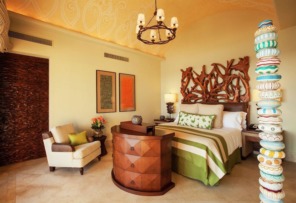 Premium Beach Front Suite with Plunge Pool - King Bed