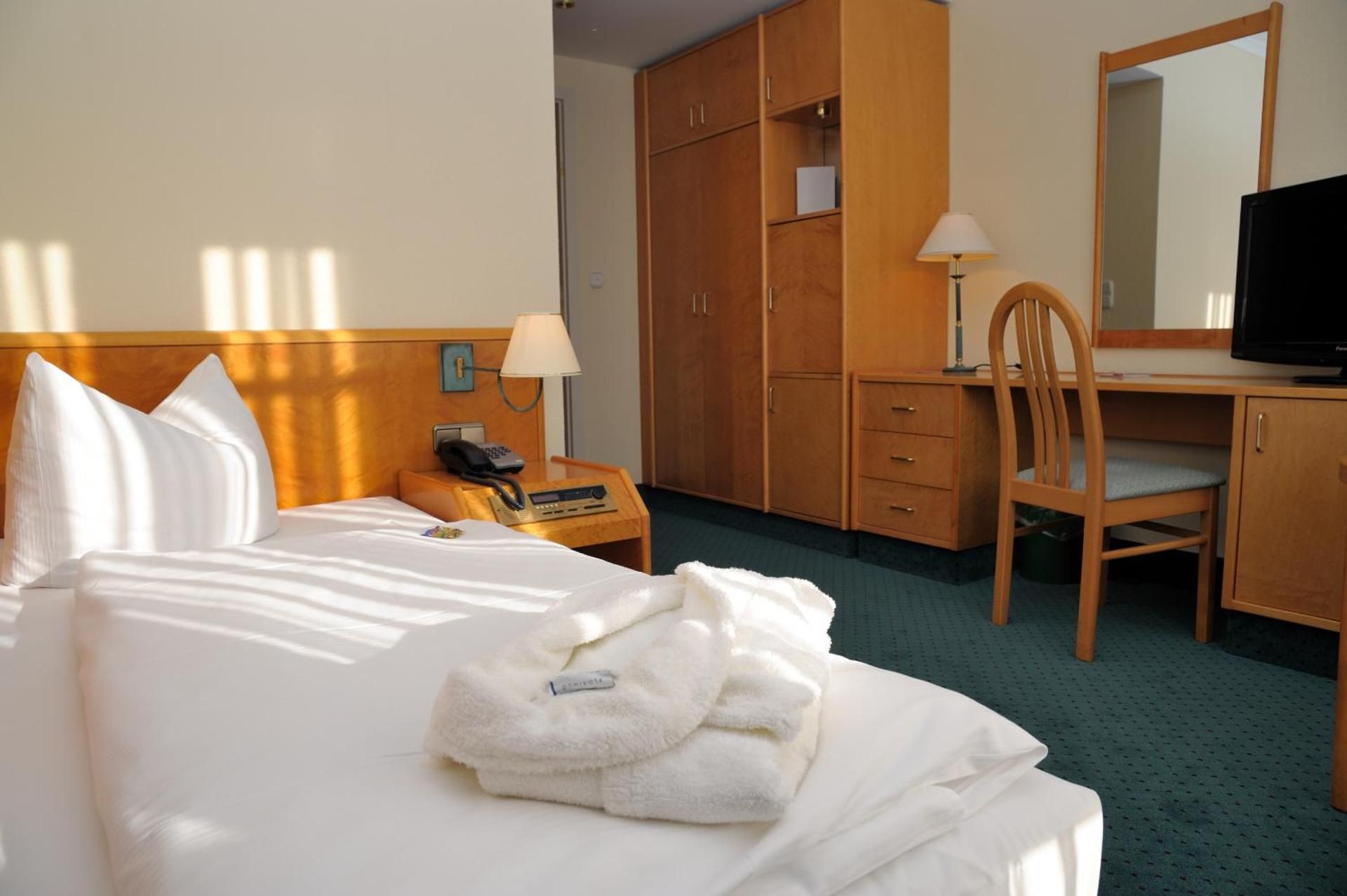 Single Room with Park View