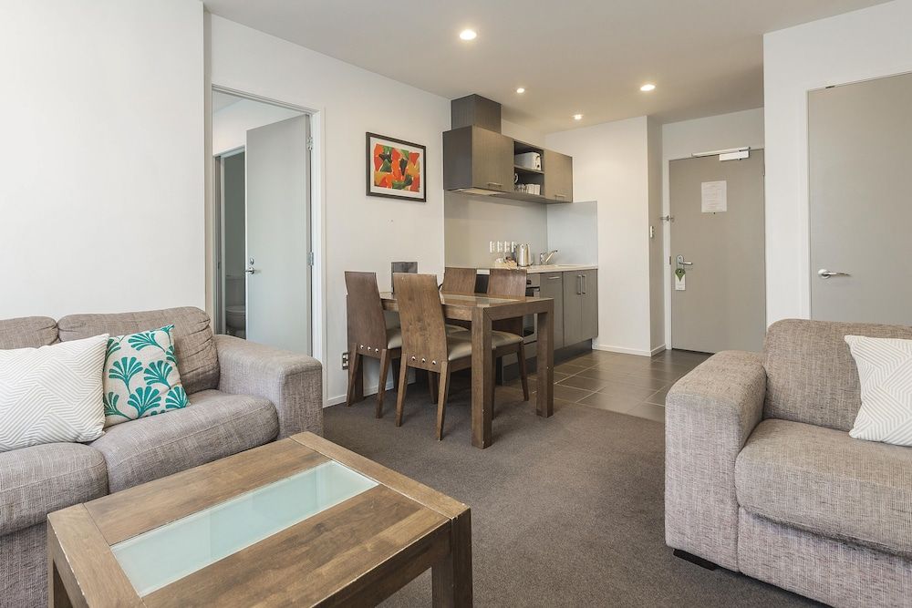 Barclay Suites Deluxe Two Bedroom Suite 6