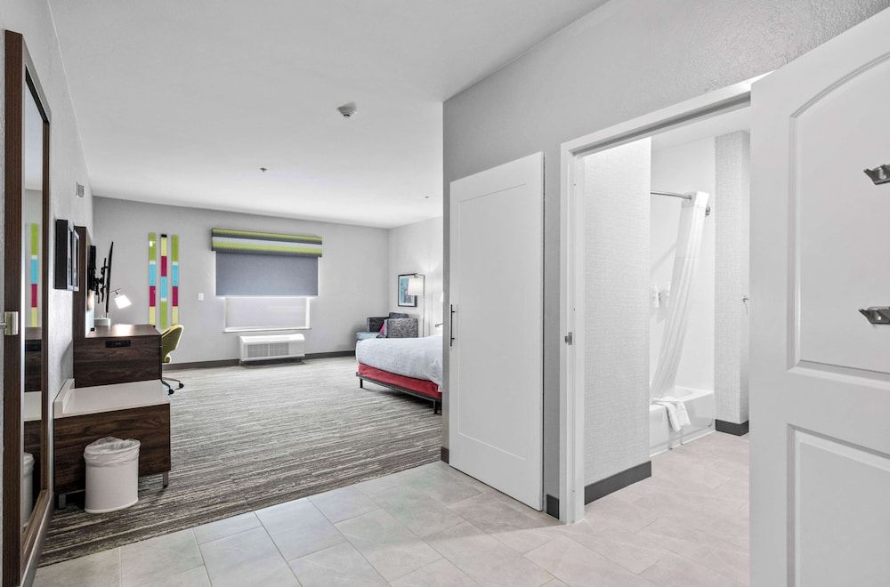 Room, 1 King Bed, Accessible, Non Smoking