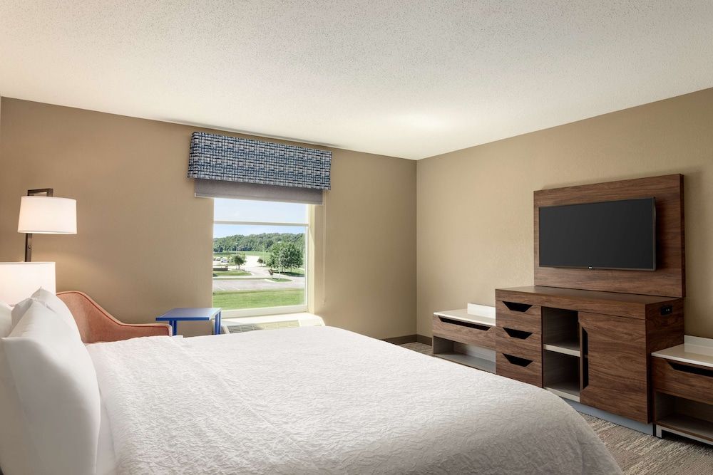 Suite, 1 King Bed, Non Smoking