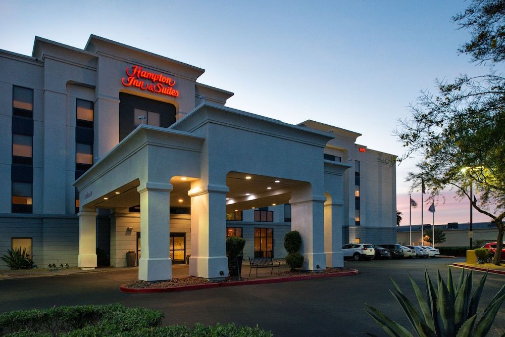 undefined Hampton Inn & Suites Las Vegas Airport 3