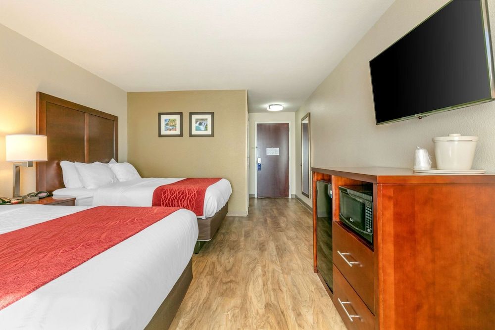 Room, 2 Queen Beds, Accessible, Non Smoking
