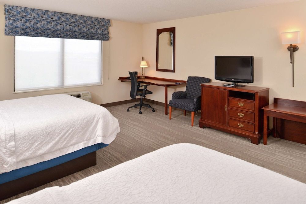 Room, 2 Queen Beds, Non Smoking