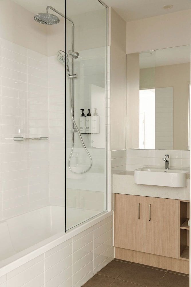 Quest Albury Three Bedroom Apartment 8