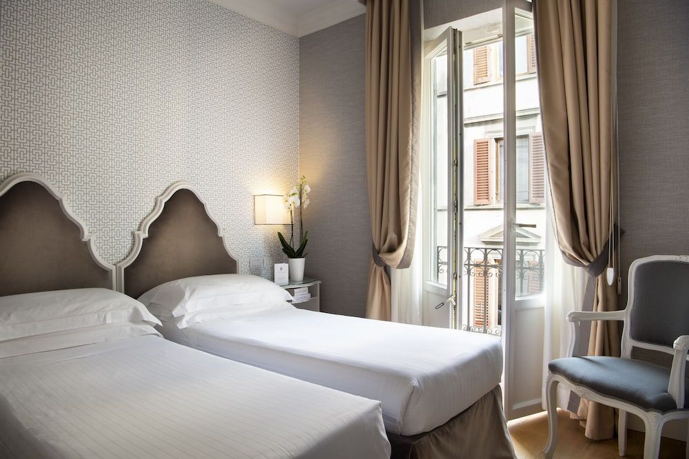 Hotel Rapallo Classic Double Room 5