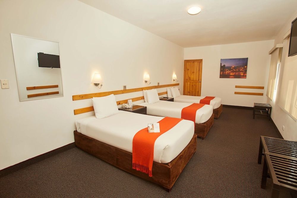 Traditional Room (3 Twin Beds)