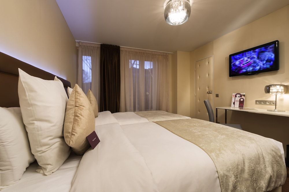 undefined Mercure Paris Place d'Italie 8