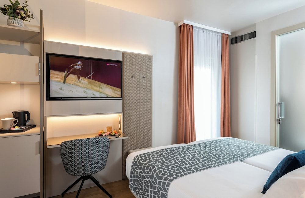 Leonardo Boutique Hotel Rome Termini Comfort Room 5