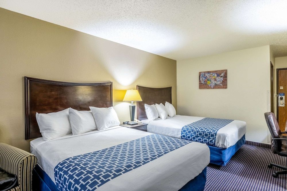 Standard Room, 2 Queen Beds, Non Smoking
