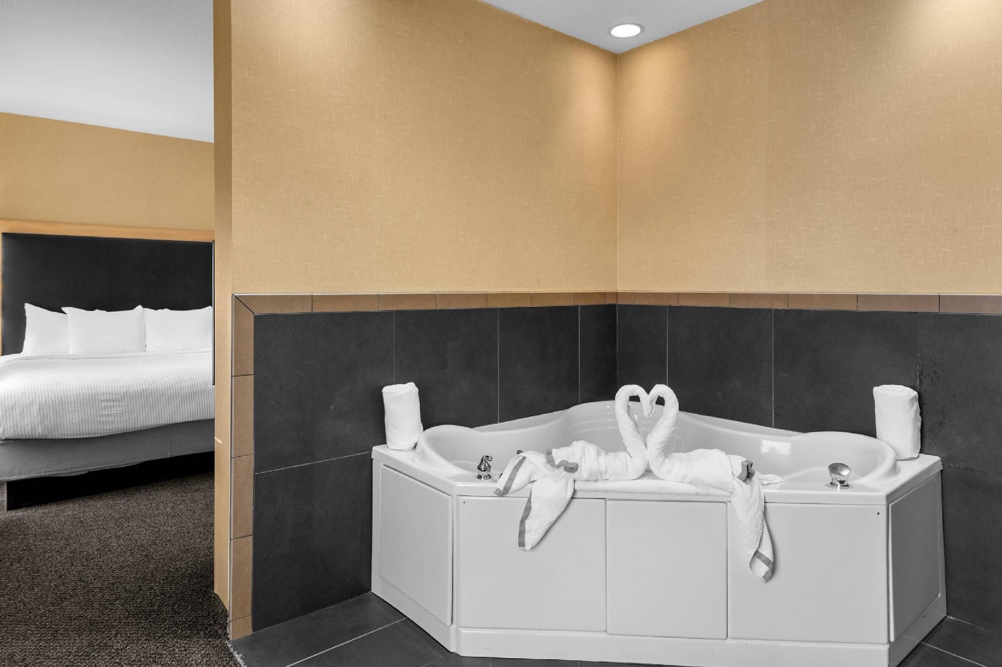 undefined Cambria Hotel Columbus - Polaris 6