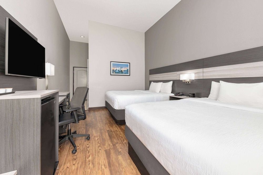 Room, 2 Queen Beds, Non Smoking