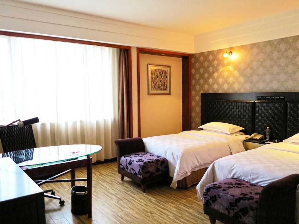 undefined Grand Skylight Gardens Hotel Shanghai 2