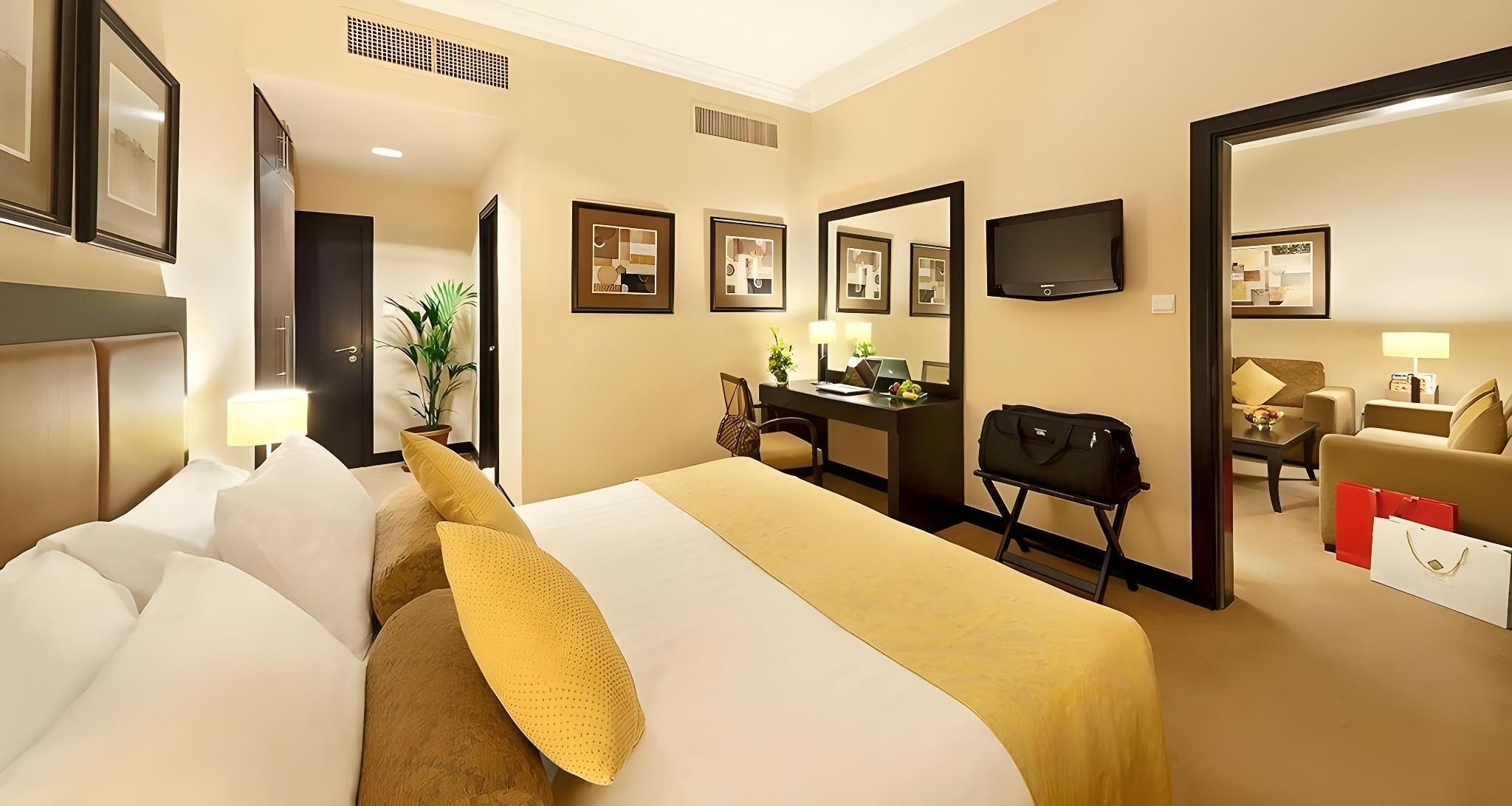 Deluxe Studio Suite Plus