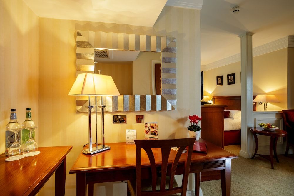 Bryn Meadows Golf, Hotel & Spa Junior Suite 2