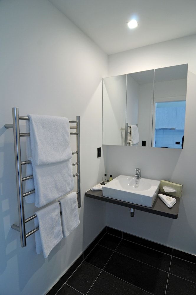 Quest Napier Serviced Apartment Studio 5