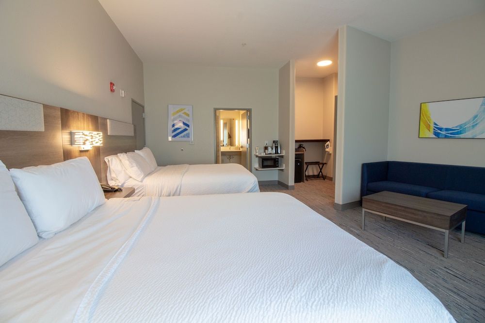 Standard Room, 1 King Bed, Accessible (Communication Accessible)