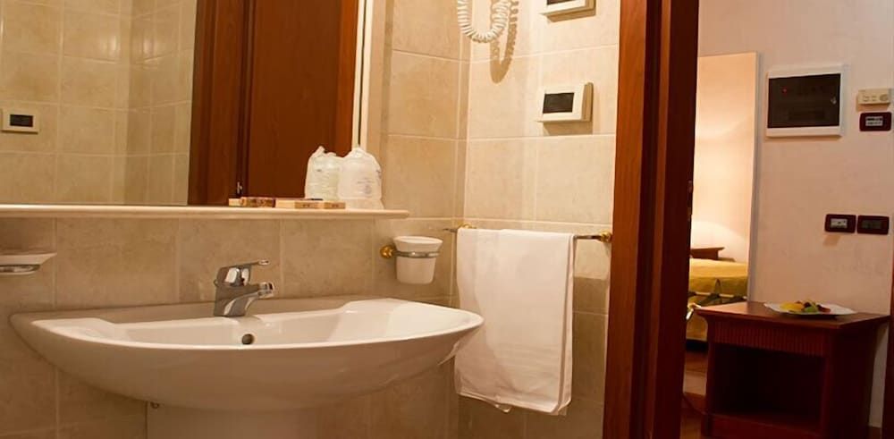 Parco Serrone Standard Double Room Single Use, 1 Double Bed 6