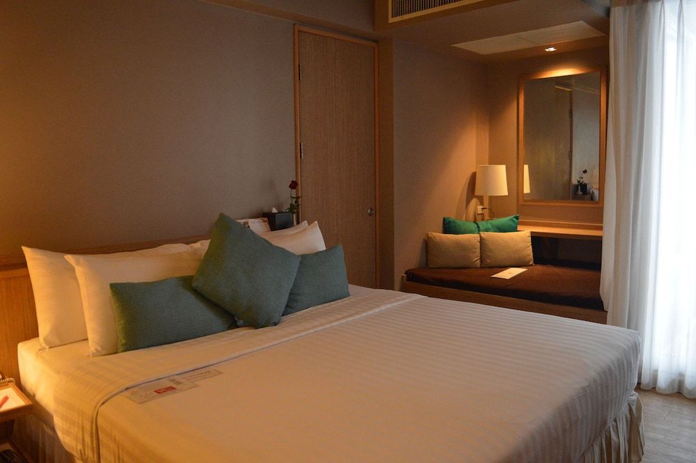 Aya Boutique Hotel Pattaya Deluxe Room 2