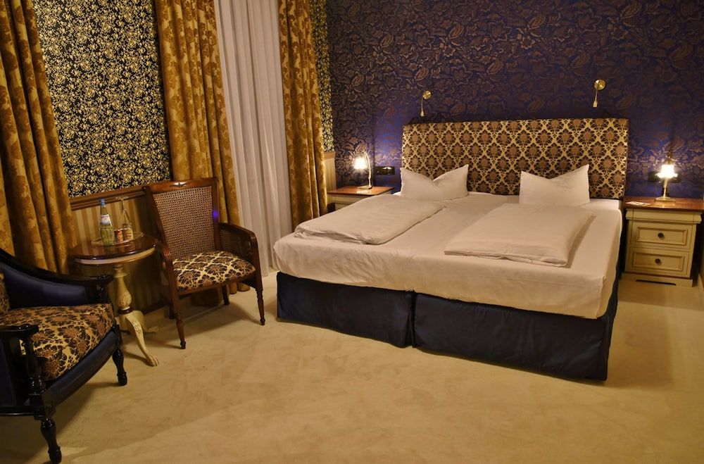 undefined Myer's Hotel Berlin 8