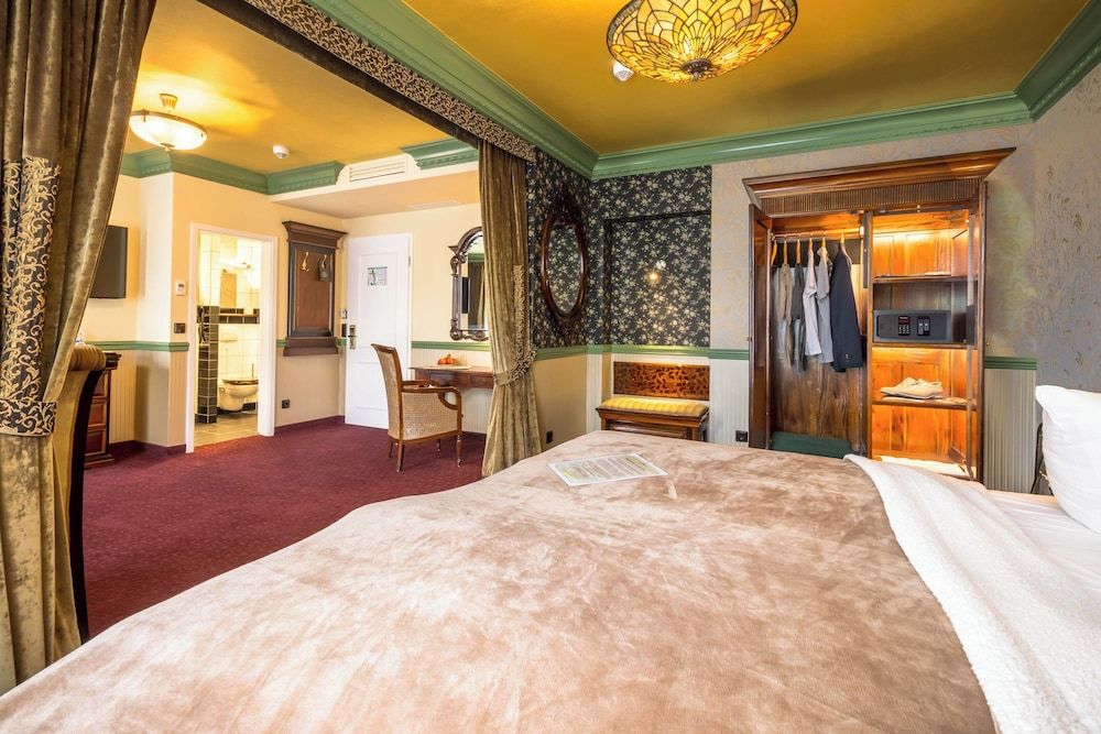 undefined Myer's Hotel Berlin 7