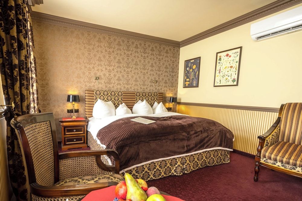 undefined Myer's Hotel Berlin 6