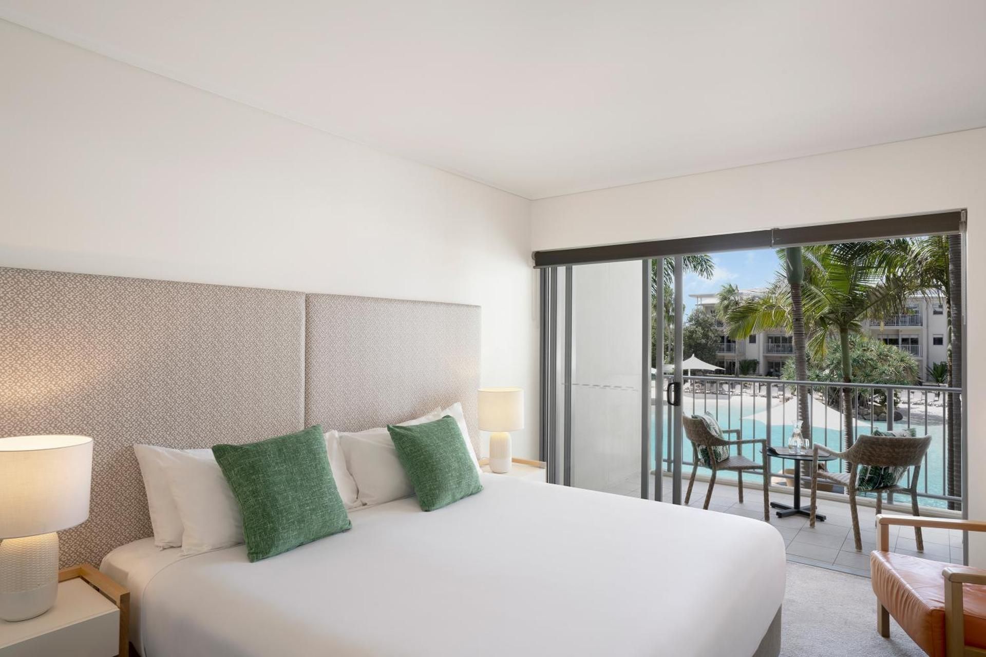 Hotel Pool View Room