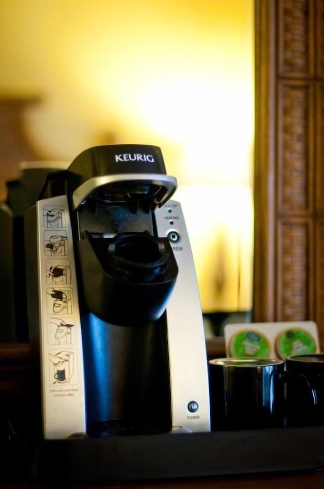 The Royal Inn Beach Hotel Hutchinson Island Deluxe Room, 2 Double Beds, Balcony, Ocean View 6