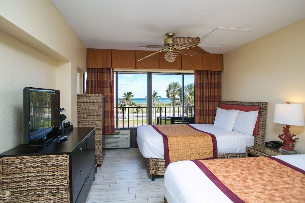 The Royal Inn Beach Hotel Hutchinson Island Deluxe Room, 2 Double Beds, Balcony, Ocean View