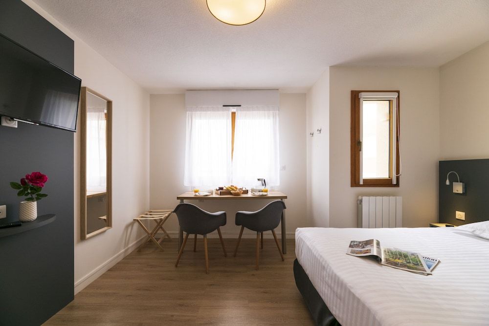 Cerise Nantes La Beaujoire Superior Studio for 2 persons 6