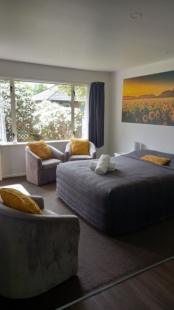 One Bedroom Family Unit