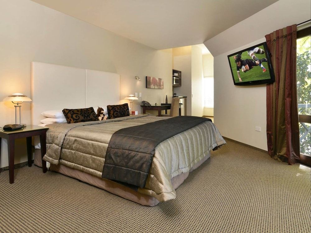 Carnmore Chateau Marlborough Executive Studio 2