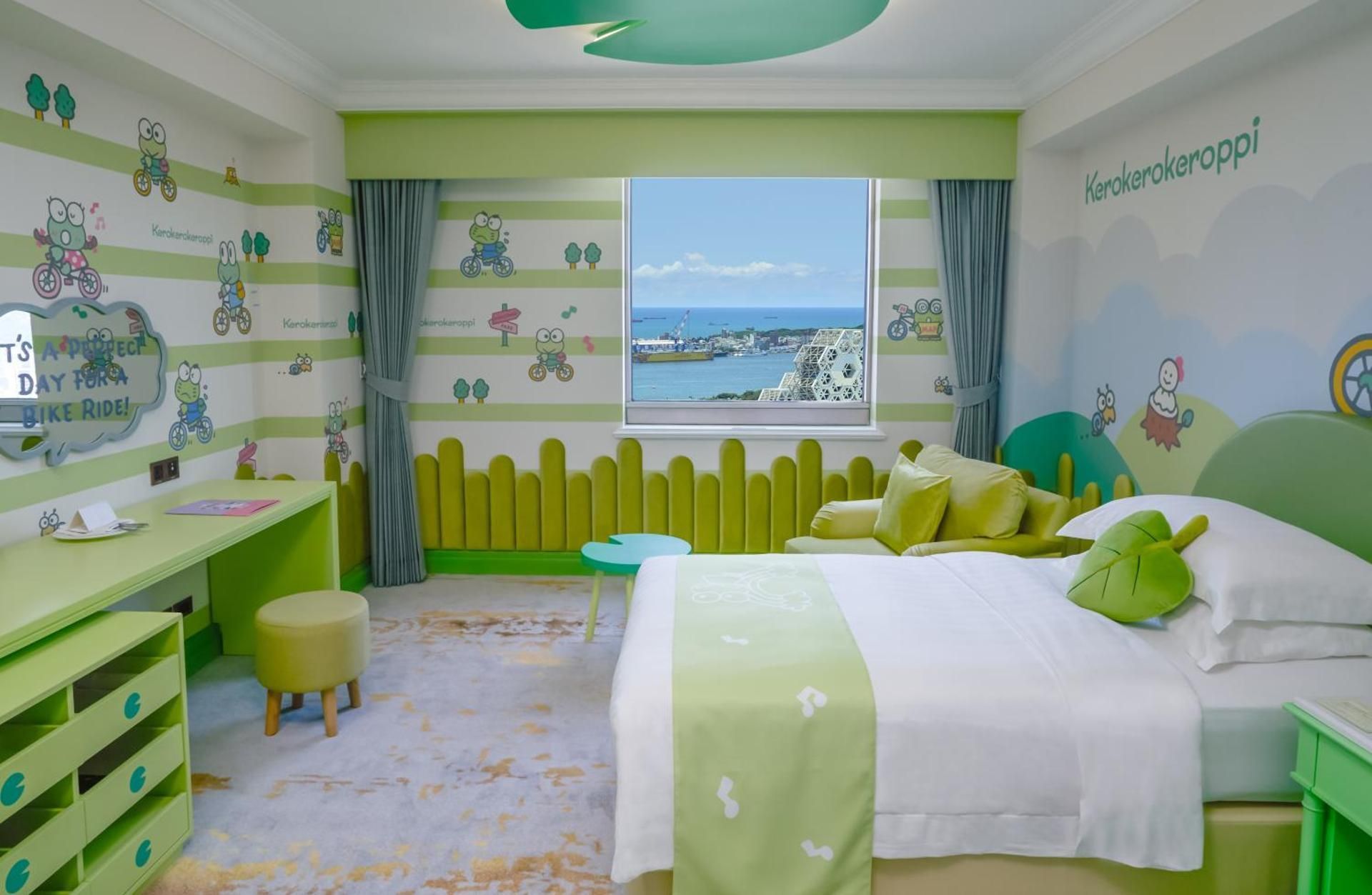 Superior Harbor View KEROKEROKEROPPI Themed Twin Room