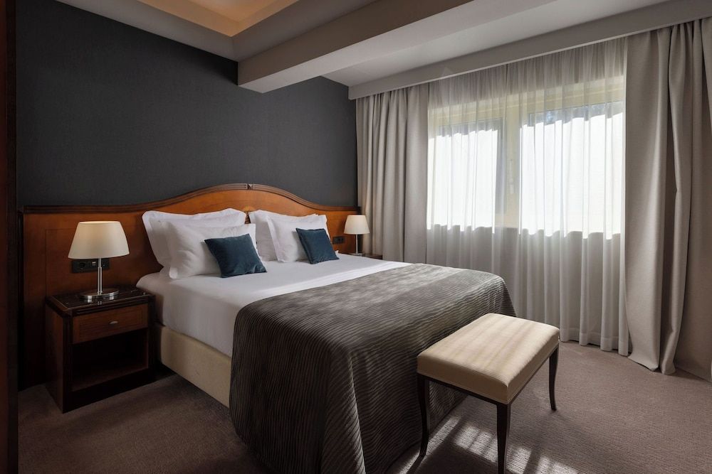 Deluxe Suite, 1 Bedroom, Balcony, Sea View