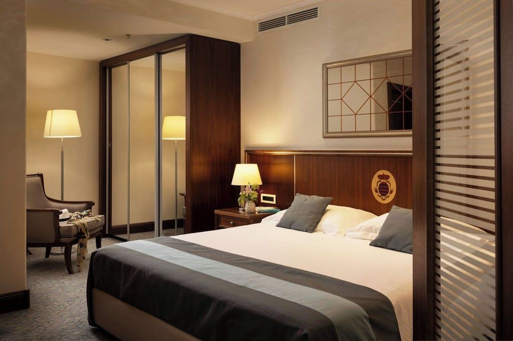 Family Room, 2 Bedrooms, Balcony