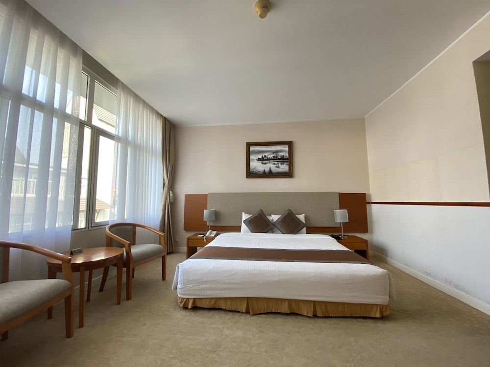Muong Thanh Da Lat Superior Double Room 6