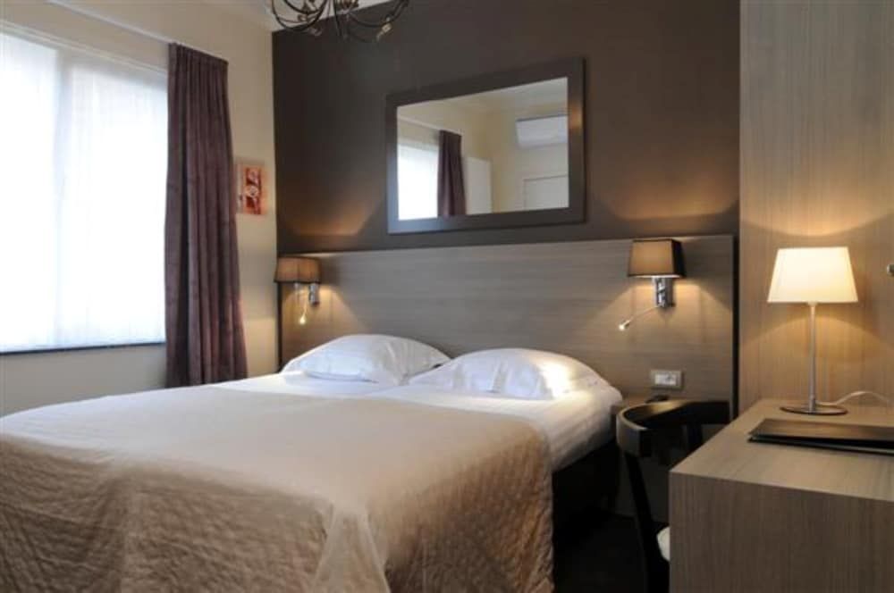 undefined Hotel Albert I