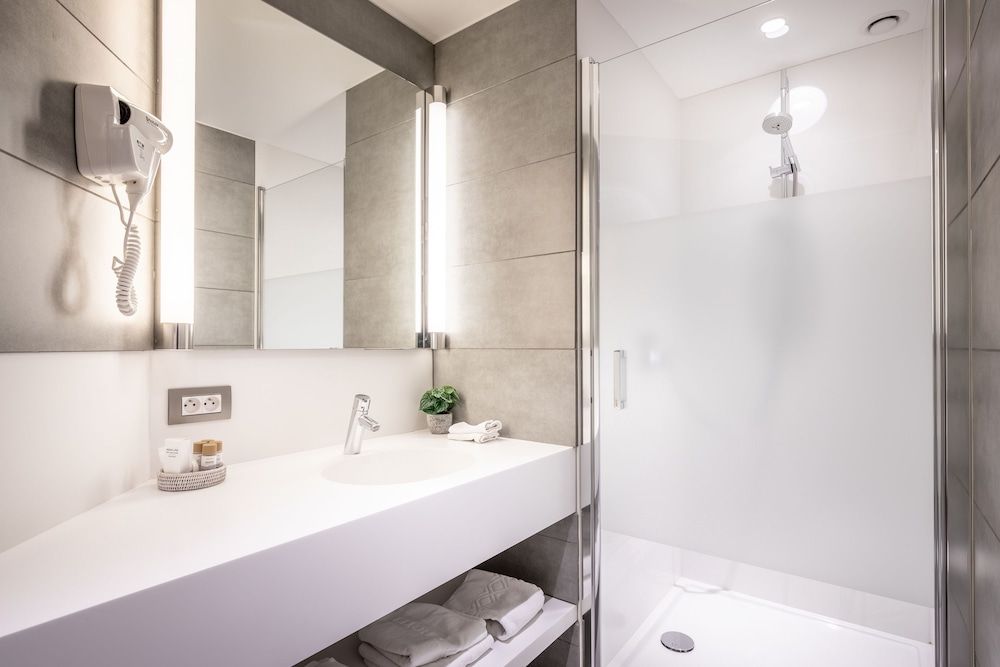 Hotel Albert I Standard Double or Twin Room 8