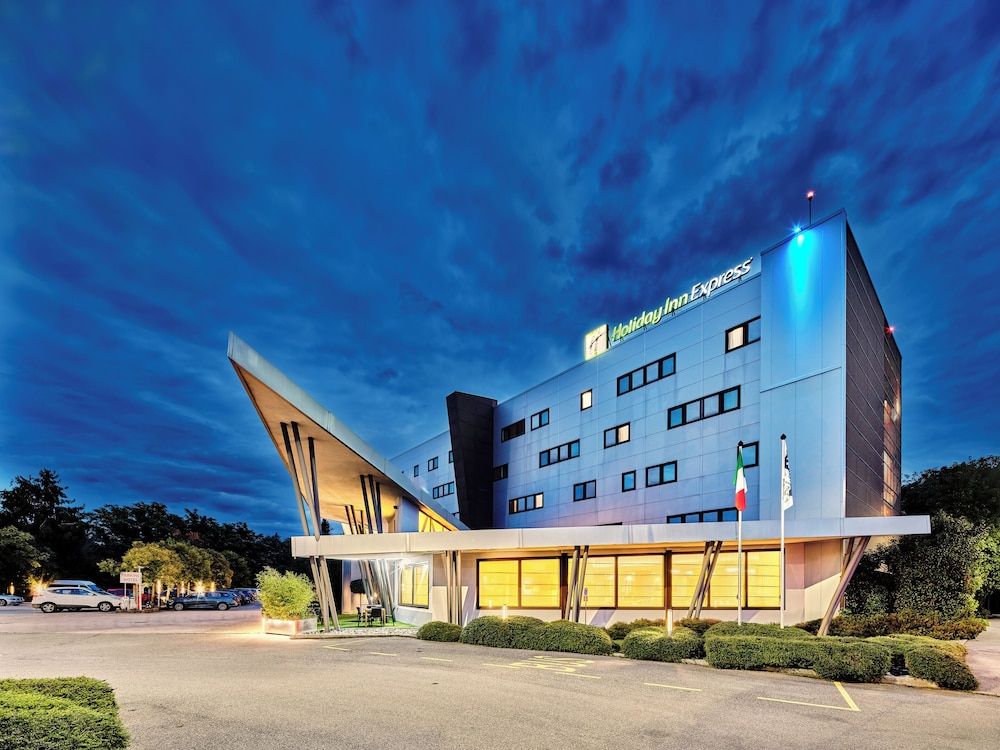 undefined Holiday Inn Express Milan - Malpensa Airport by IHG 3