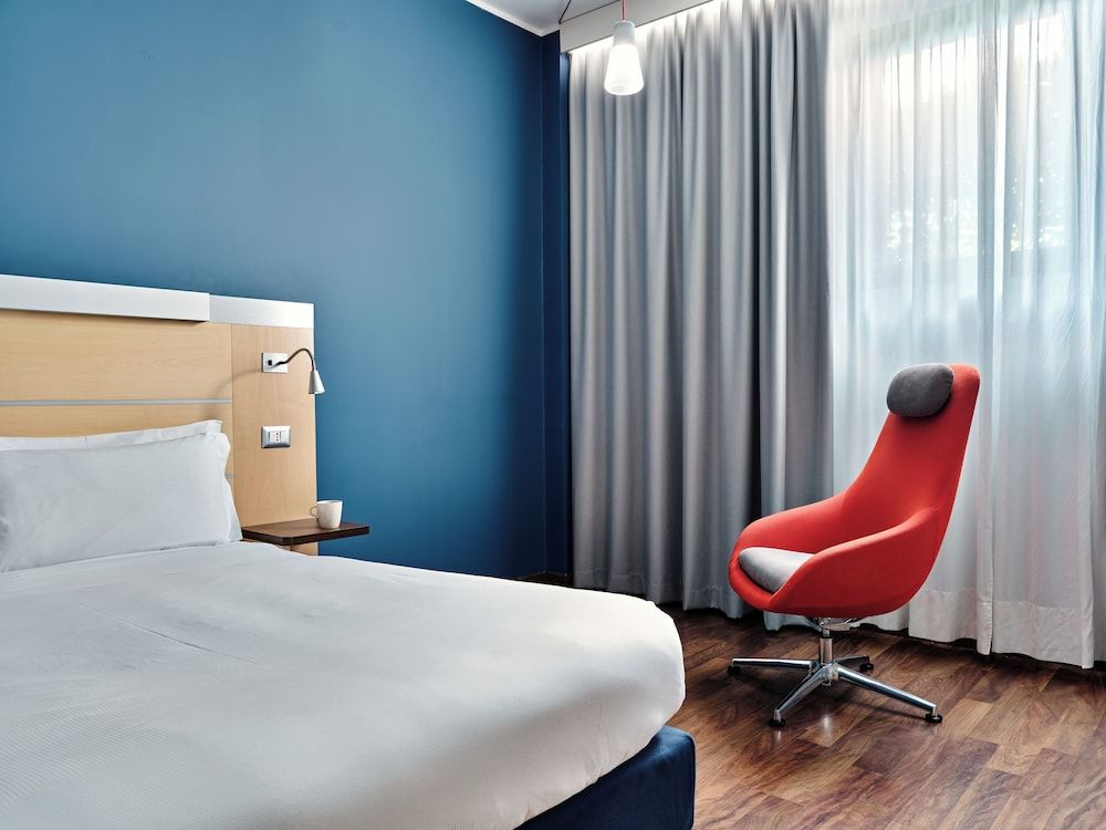 undefined Holiday Inn Express Milan - Malpensa Airport by IHG 10