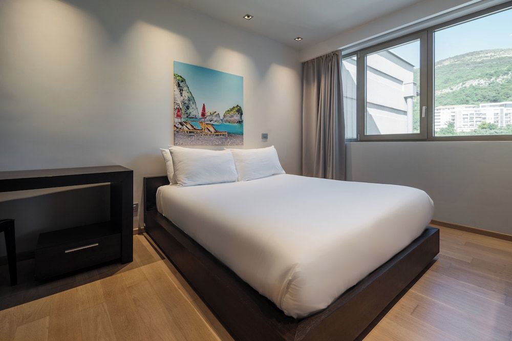 Royal Room, Sea View (Family)