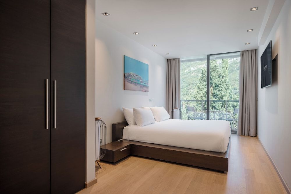 Presidential Suite (4 pax)