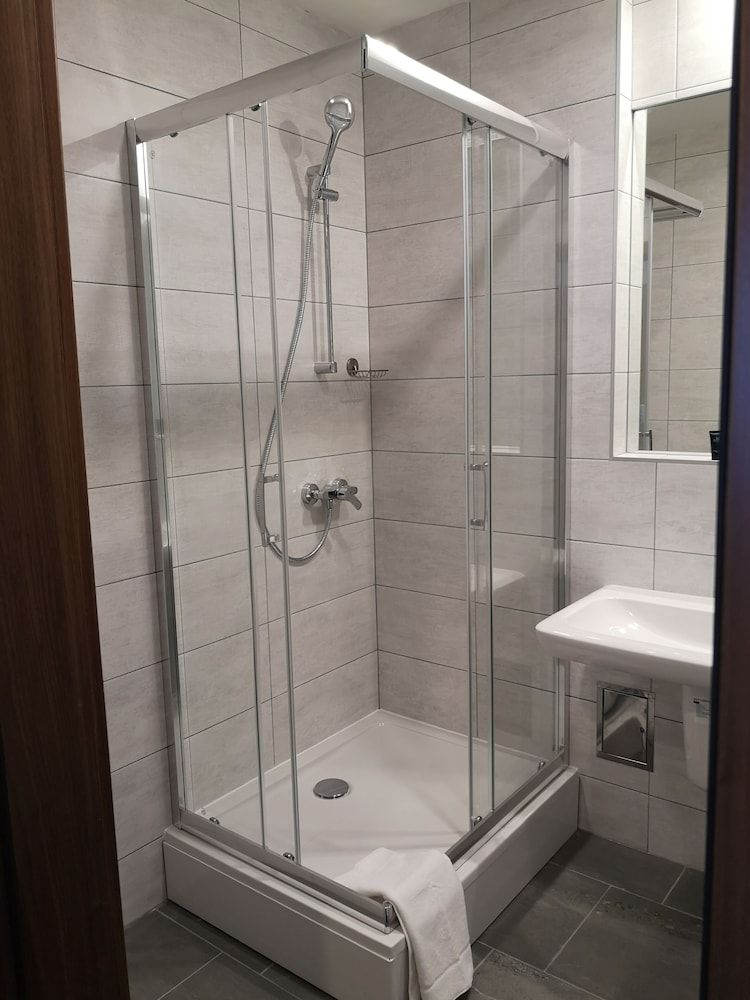 Hotel Oliwski Twin Room, 2 Twin Beds 2