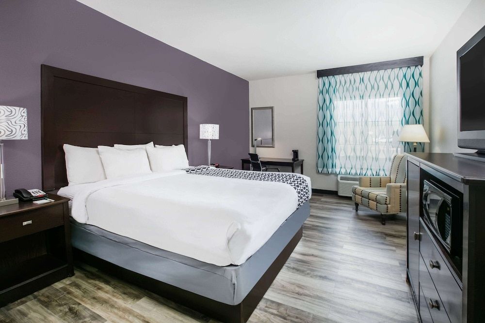 Room, 1 King Bed, Non Smoking