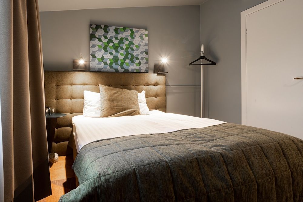 Hotel Poseidon Economy Double Room (140 cm bed) 9