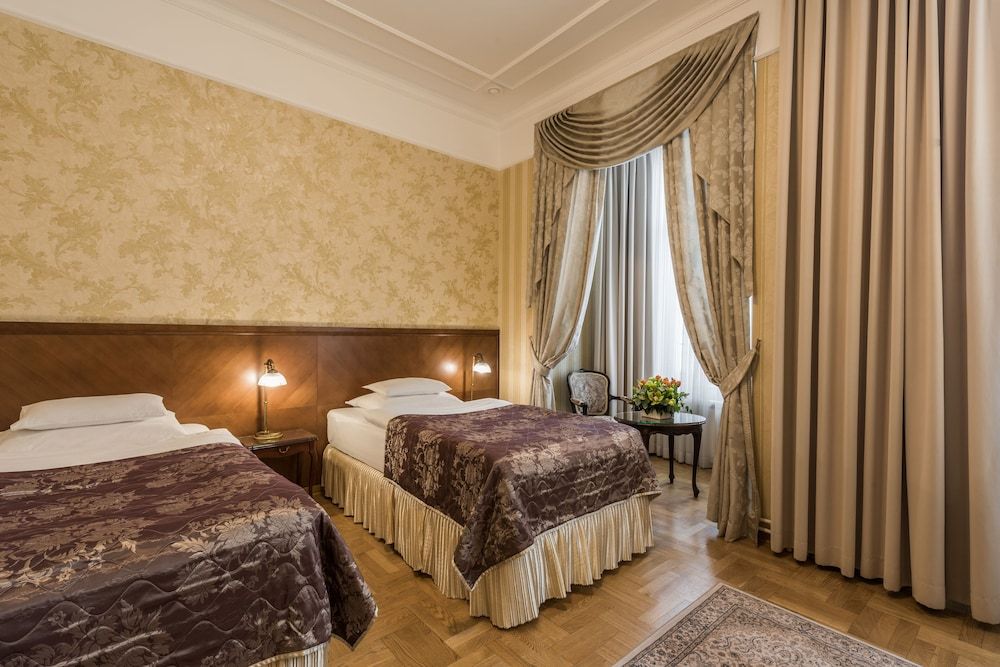 Twin Standard Room with Free Spa Access