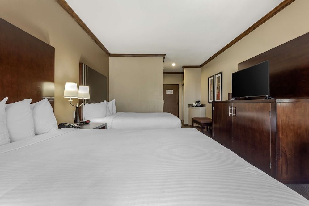 Standard Room, 2 Queen Beds, Non Smoking