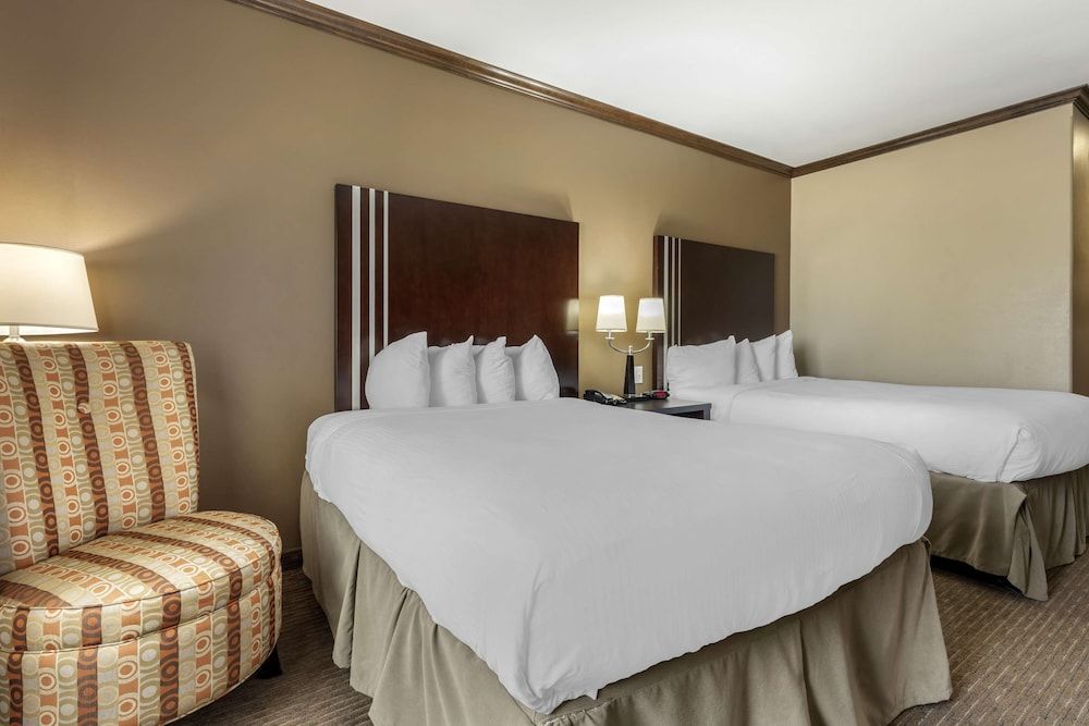 Standard Room, 2 Queen Beds, Non Smoking